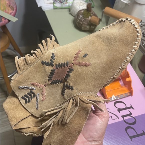 Tan Suede Moccasins with Fringe and Embroidery - Picture 2 of 4